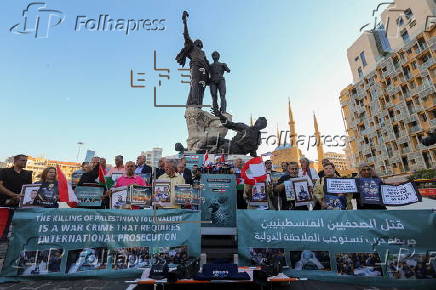 Vigil in solidarity with Palestinian journalists held in Beirut