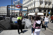 El apagón deja sin servicio el metro y evacúan a los pasajeros