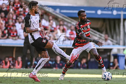 Partida entre Flamengo e Corinthians pelo Brasileiro
