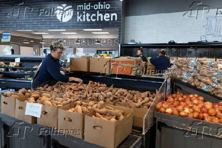 In the wake of Trump?s funding cuts, Ohio grapples with a food crisis