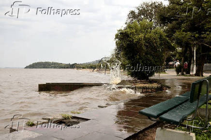 Chuva volta a causar transtornos na região metropolitana de porto alegre, no rio grande do sul