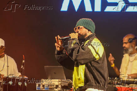 Virada Cultural, o cantor Rapper Rashid, no palco de Itaquera