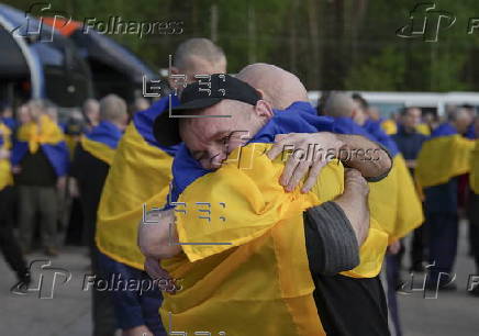 Ukraine and Russia exchange hundreds of prisoners of war