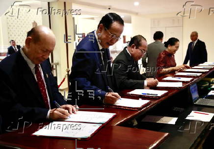 Cambodia to Amend Constitution to Revoke Citizenship of Traitors