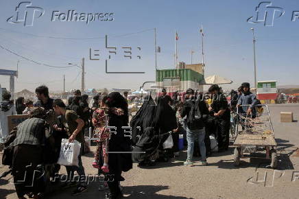 Afghan refugees situation at Afghan Iran border in Herat