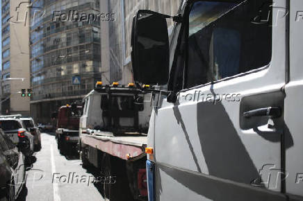 Guinchos fazem protesto no Centro de SP