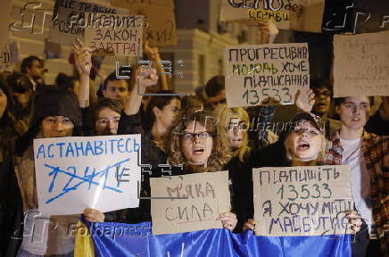 Kyiv protest calls for restoring independence of Ukrainian anti-corruption agencies
