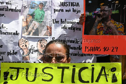 Family members of migrants imprisoned in El Salvador protest in Caracas
