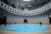 The artwork clinamen by artist Celeste Boursier-Mougenot Paris