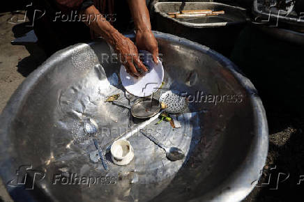 Scarce and unclean, water crisis deepens plight of displaced Gaza family