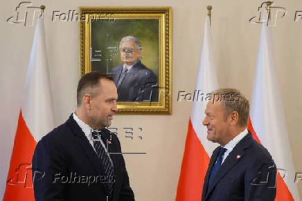 Poland's president and prime minister meet to discuss Ukraine situation