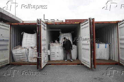 Thai customs seize over 700 tons of illegal imports, hazardous waste