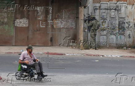 Several wounded during Israeli army operation in the West Bank city of Nablus