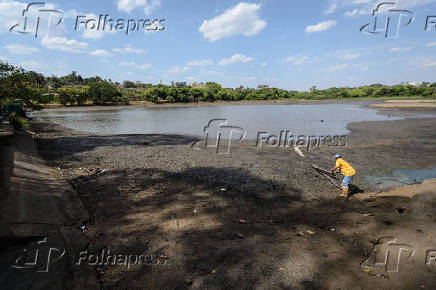 Vista da represa do Clube Castelinho após acidente com comportas