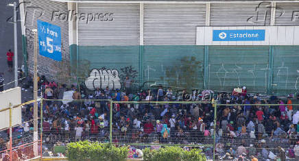 Fluxo da cracolândia concentrado na rua dos Gusmões