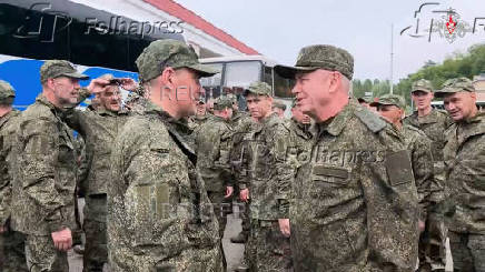 Russian soldiers meet Deputy Defence Minister Fomin in Belarus after release from Ukraine on the third day of POW exchange