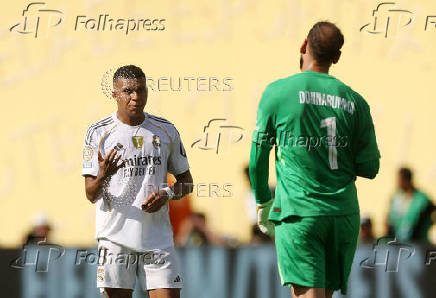 FIFA Club World Cup - Semi Final - Paris St Germain v Real Madrid