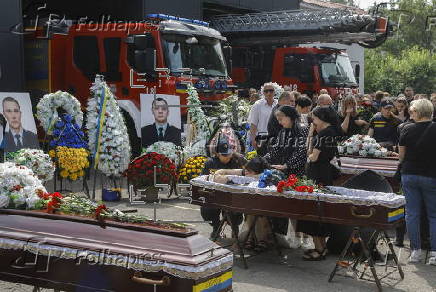 Farewell ceremony for three Ukrainian rescuers in Kyiv