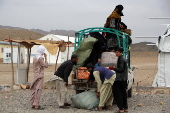 Refugees deported from Pakistan arrive in Afghanistan