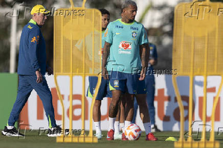 Ancelotti comanda o 1º treino à frente da seleção brasileira no CT do Corinthians