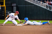 NCAA Baseball: College World Series-Arkansas v UCLA