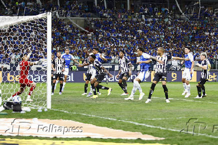 PARTIDA ENTRE CRUZEIRO (MG) e SANTOS (SP)