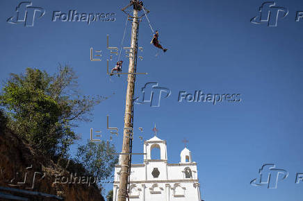 Tradición de la la danza del Palo Volador
