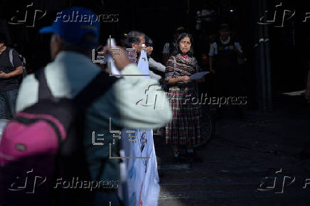 Campesinos guatemaltecos bloquean carreteras en repudio por detención de líderes indígenas