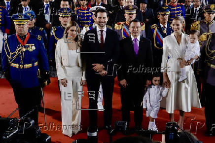 Noboa llega al Parlamento de Ecuador para la investidura que inaugurará su nuevo mandato