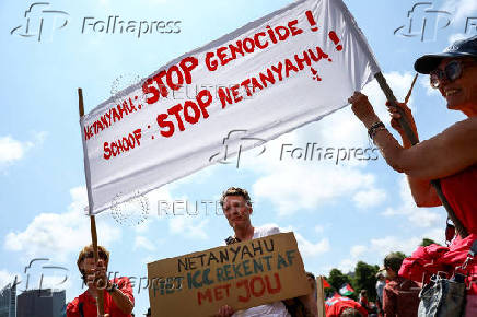 Protest against conditions in Gaza, demanding that the caretaker government impose sanctions against Israel, in The Hague
