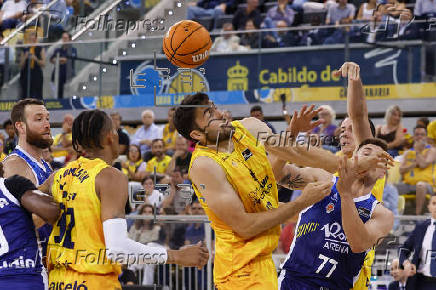 Dreamland Gran Canaria vs Valencia Basket