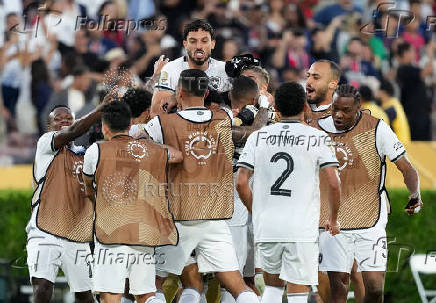 FIFA Club World Cup - Group B - Paris St Germain v Botafogo