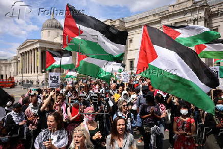 Demonstrators rally for Palestine Action amid UK ban threat