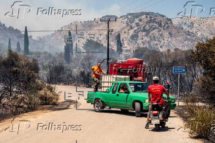 Wildfires continue to rage on Greek island of Chios