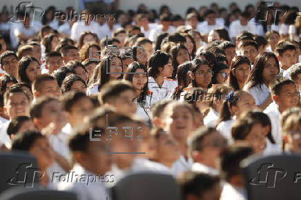 El Salvador aplica reglamento de cortesía en las escuelas públicas para 