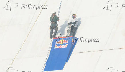 SKATE / SANDRO DIAS / MEGA RAMPA / MINEIRINHO