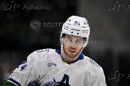 NHL: Vancouver Canucks at Dallas Stars