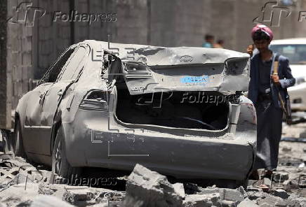US airstrikes target neighborhoods in Sana'a