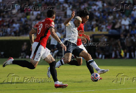 FIFA Club World Cup - Group E - Urawa Red Diamonds v CF Monterrey