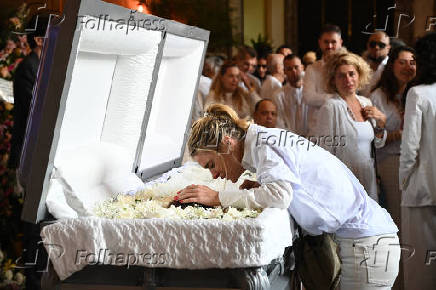 VELORIO DA CANTORA PRETA GIL