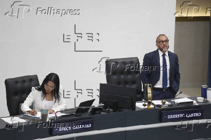 El oficialismo en El Salvador propone reforma para reelección presidencial indefinida