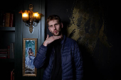 O comediante francês Paul Cabannes 