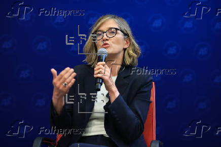 Presidential candidate Magdalena Biejat campaigns in Katowice