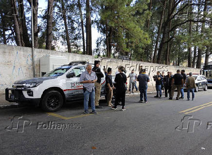 Movimentação no local da reconstituição do caso Cupertino em SP