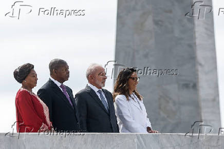 Lula durante encontro com o presidente de Angola, João Lourenço