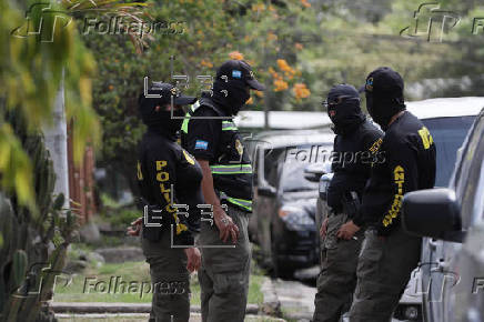 La Fiscalía de Honduras allana la residencia de exjefe militar prófugo