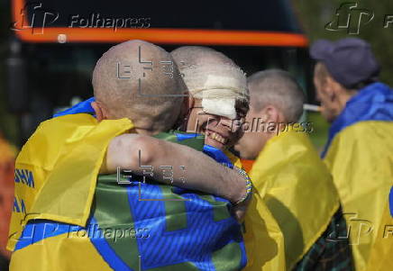 Russia and Ukraine exchange prisoners of war
