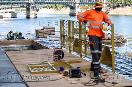 Seine river prepares for swimming season as part of Paris Plages