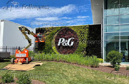 FILE PHOTO: Procter & Gamble's factory in Tabler Station, West Virginia
