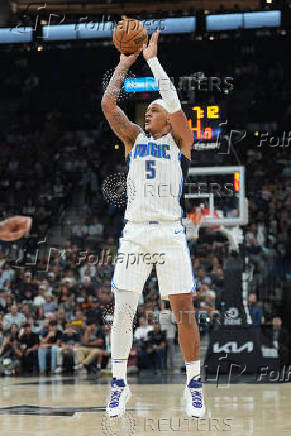 NBA: Orlando Magic at San Antonio Spurs